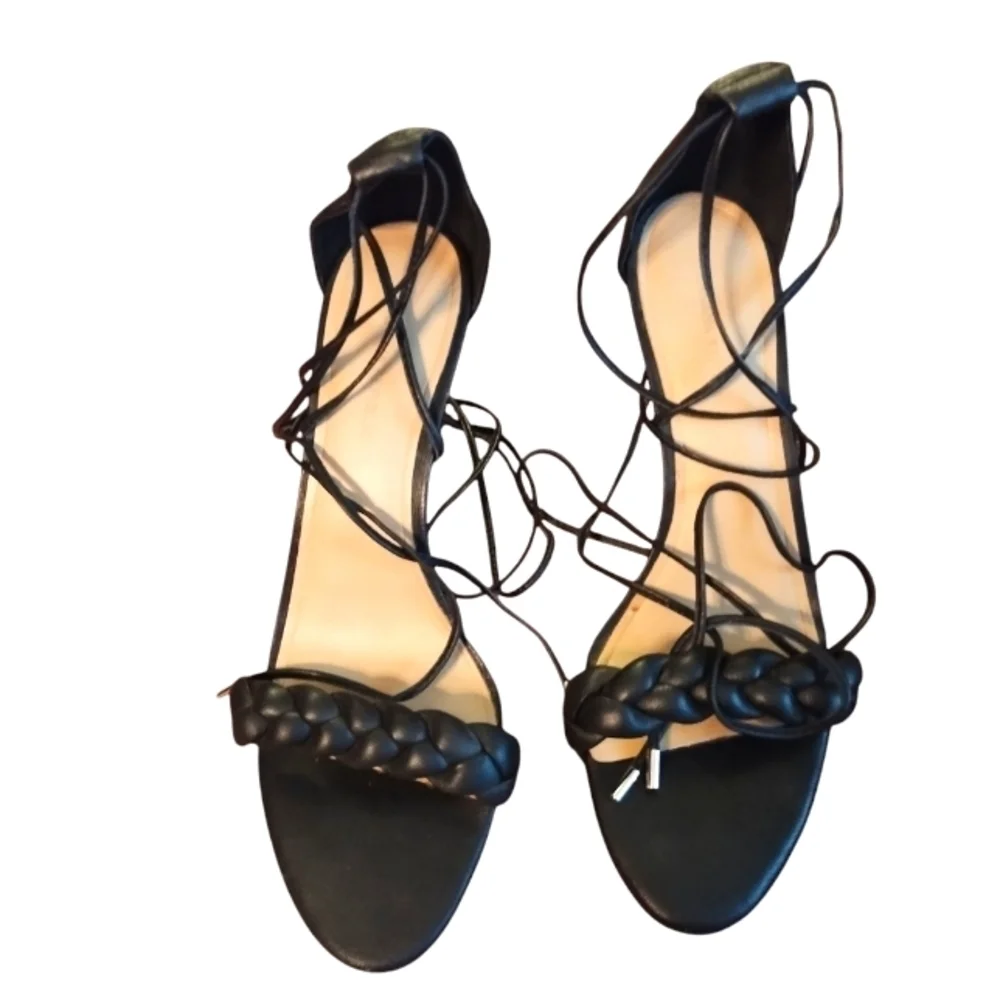 Banana Republic Treccia Leather heels